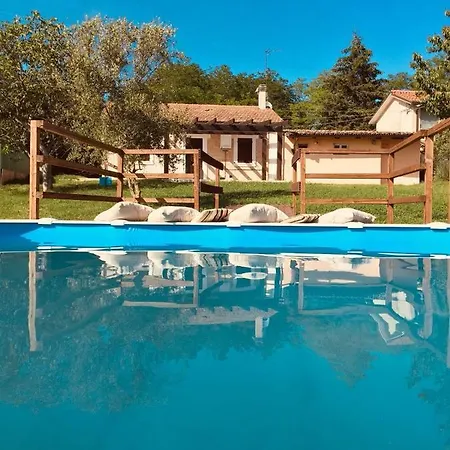 Brettino- Pesaro Mare E Cultura - Intera Con Piscina 펜션