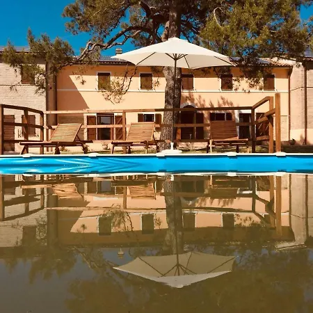 Vakantiehuis Brettino- Pesaro Mare E Cultura - Intera Con Piscina Fano