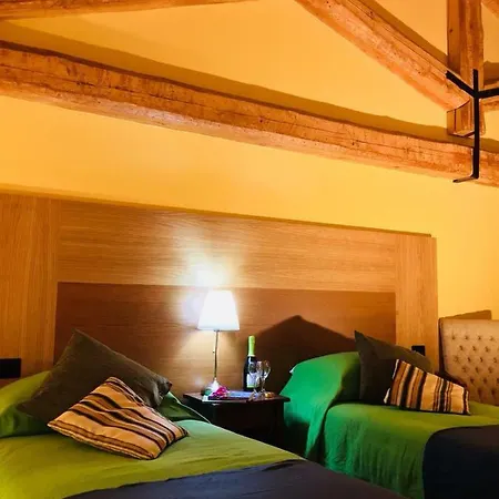 Brettino- Pesaro Mare E Cultura - Intera Con Piscina *